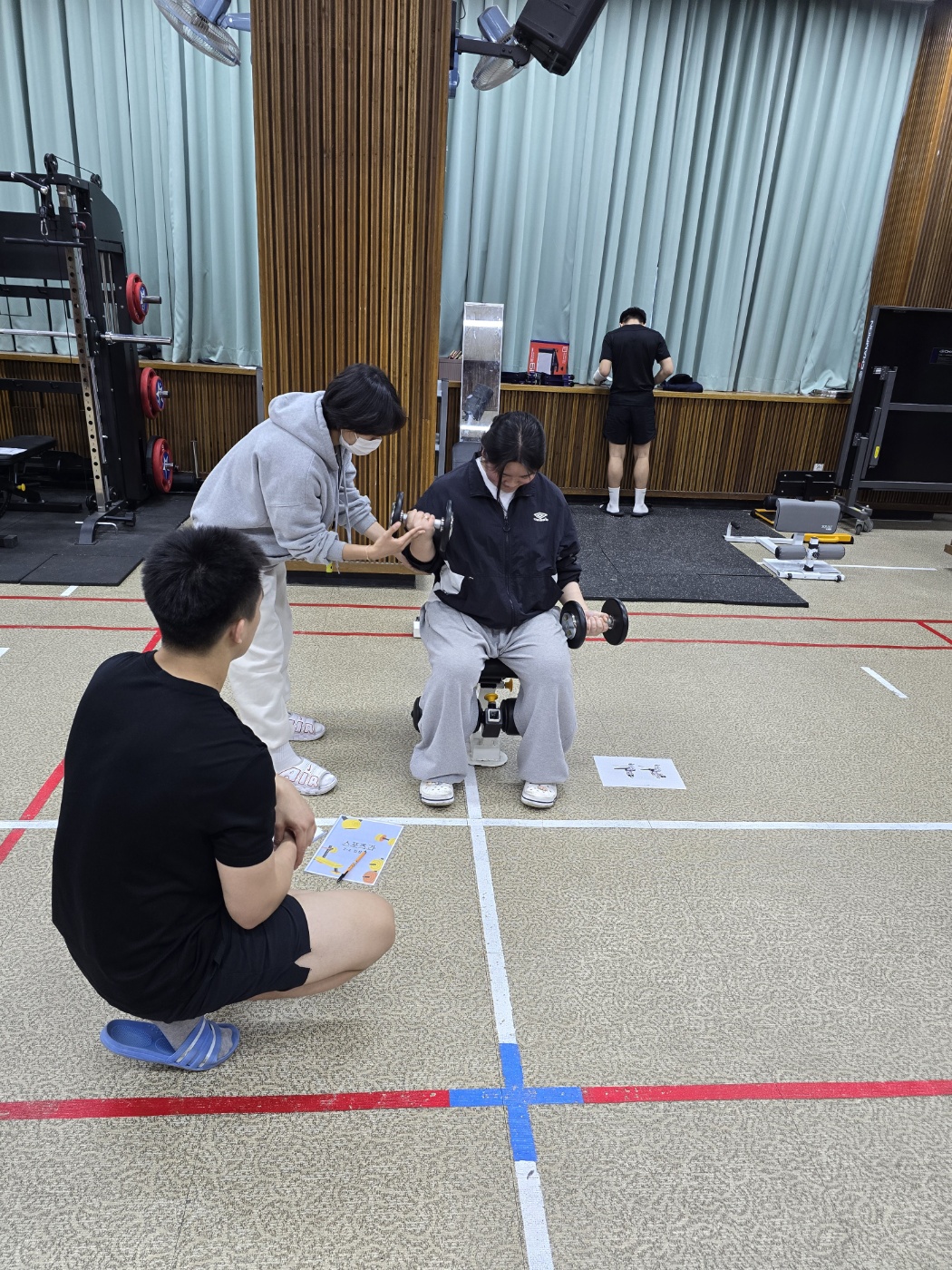 인클라인 덤벨컬.jpg