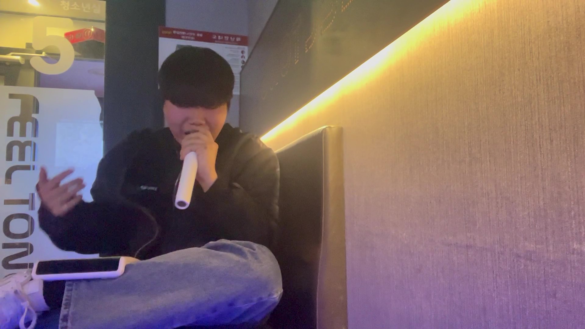 4. 윤정호_Momentz.jpg