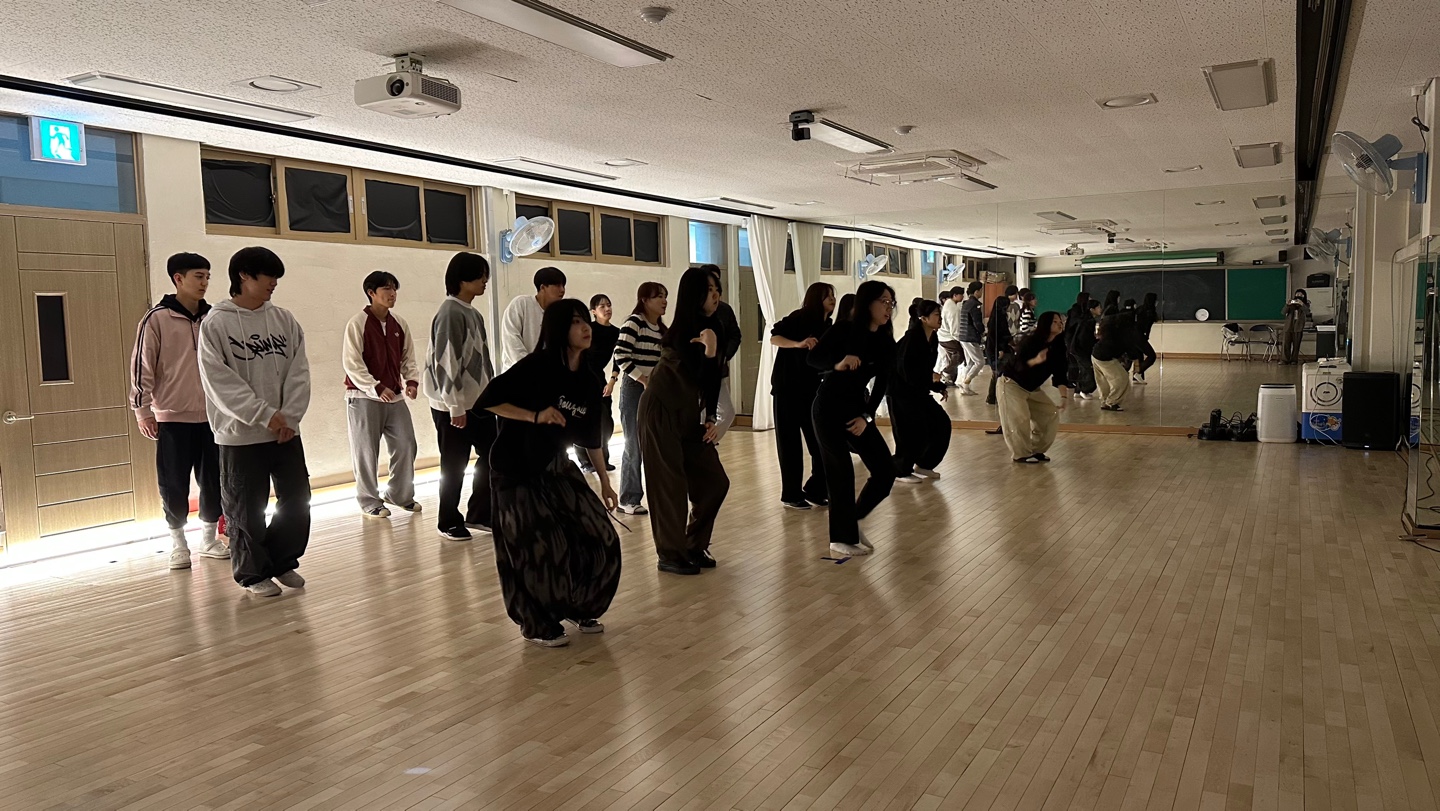 예술창작과7 (1).jpg